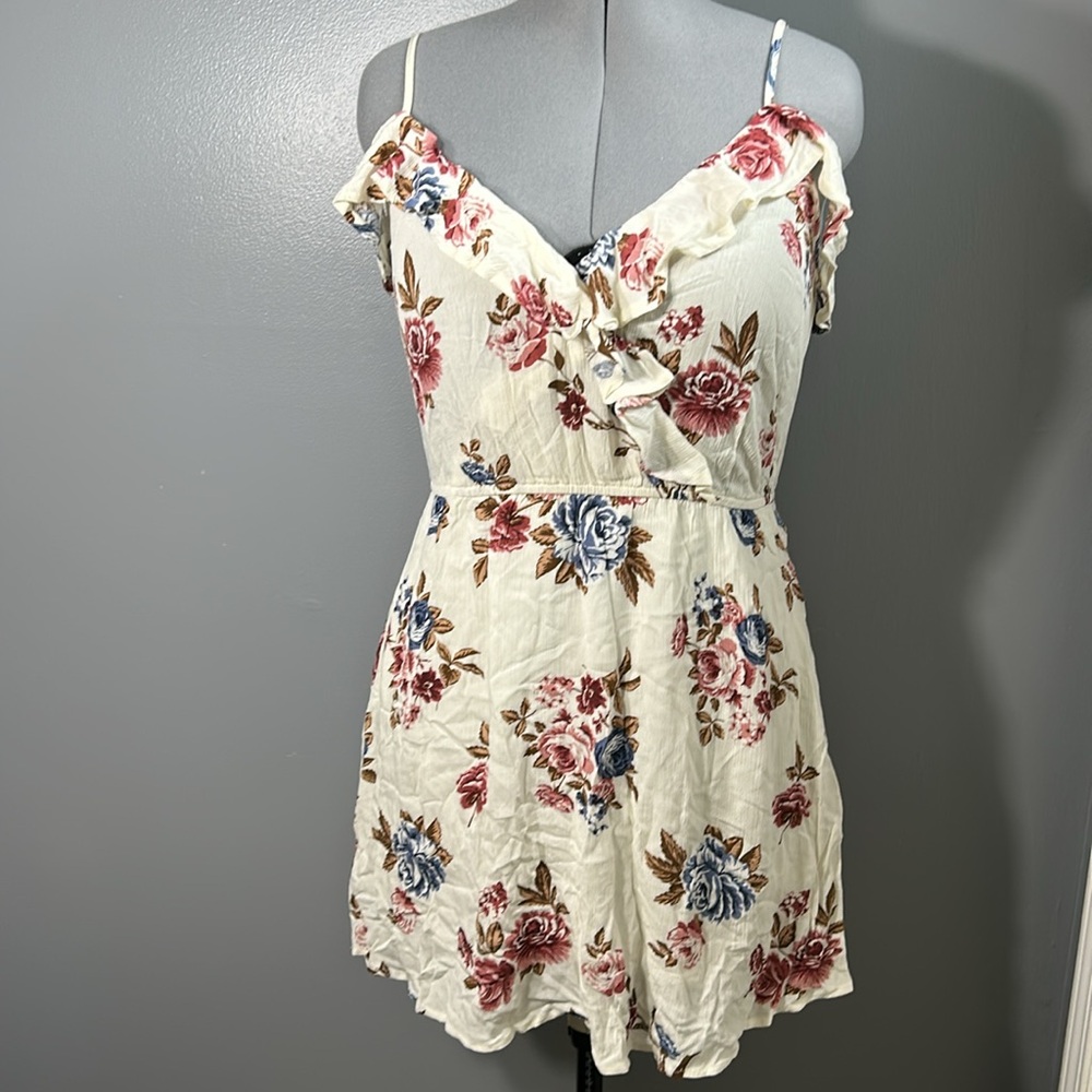 Blu pepper white floral off shoulder spaghetti strap dress